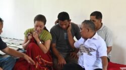 Berikan Penguatan, Bupati Edi Endi Temui Keluarga Korban Tenggelam di Tiwu Pai