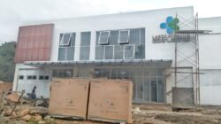 Lewat Masa Kontrak, Proyek Labkesmas Rp11 Miliar di Mabar Tak Kunjung Selesai